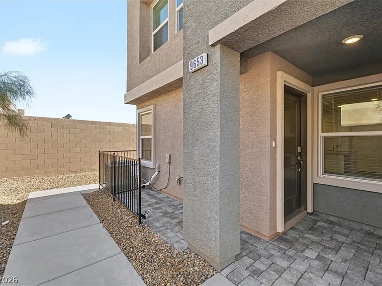 9653 Horseshoe Canyon St — Photo 3