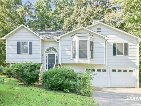 313 Silverthorne Cir, Douglasville, GA 30134