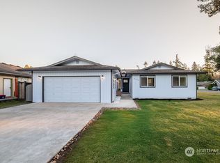 8216 Snohomish Rd, Blaine, WA 98230