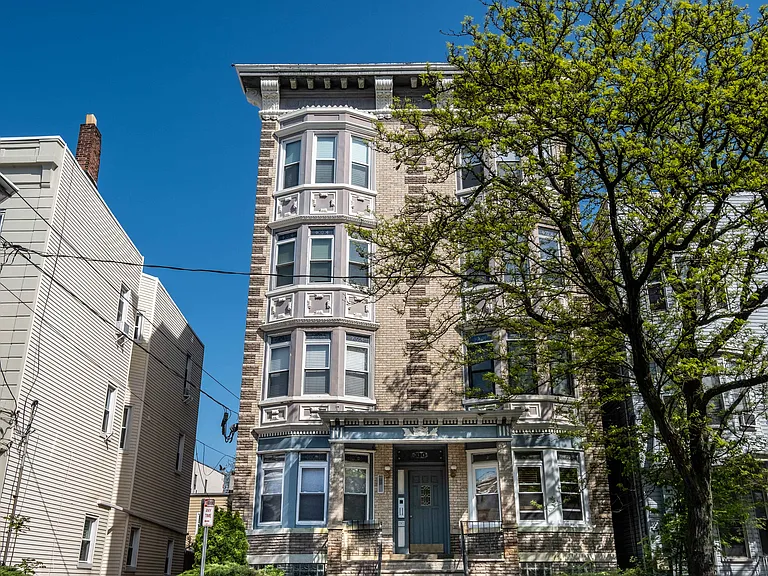 310 Palisade Ave #9 — Photo 1