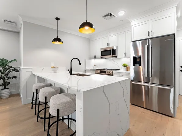 11-11C Aldersey St #C, Somerville, MA 02143