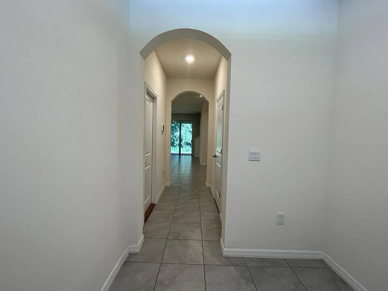 3 bed, 1673 sqft, $2,200 — Photo 4