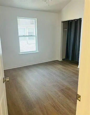 2 bed, 1.5 bath, 1100 sqft, $1,300 — Photo 4
