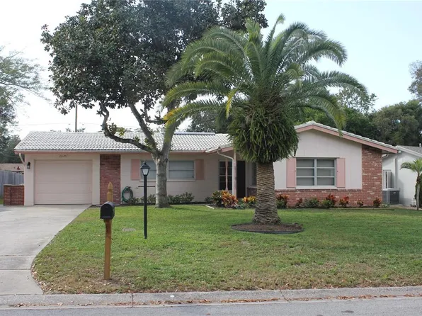 2025 Pine Ridge Dr, Clearwater, FL 33763