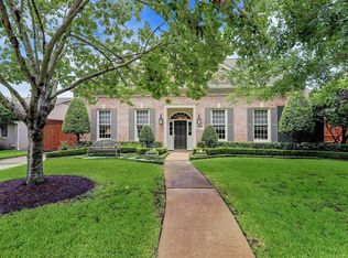6154 Briar Rose Dr, Houston, TX 77057