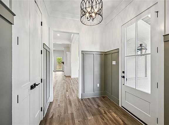 4th image of 5048 Twin River Pl