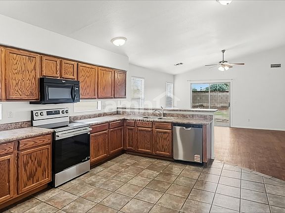3rd image of 1303 N Balboa Dr