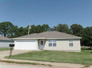22042 Cheryl Dr, Siloam Springs, AR 72761