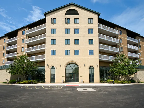 1500 S Ardmore Ave APT 310, Villa Park, IL 60181