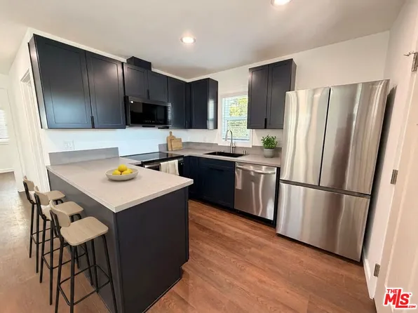 818 N Harper Ave, Los Angeles, CA 90046