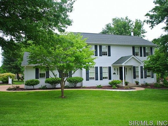 1st image of 108 Parkwood Dr