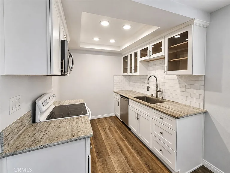 131 S Poplar Ave #26 — Photo 9