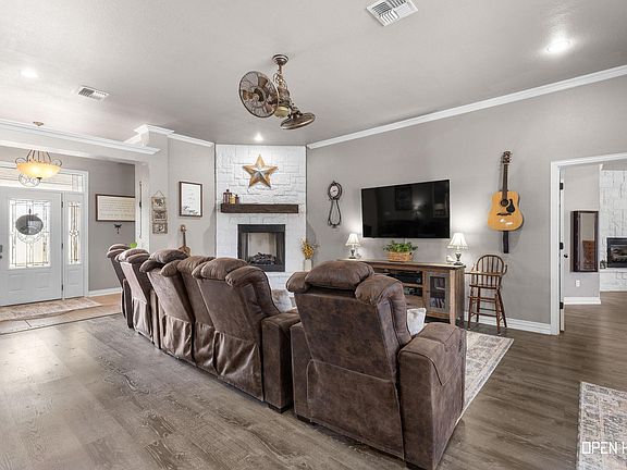 3rd image of 6765 Highway 79 S