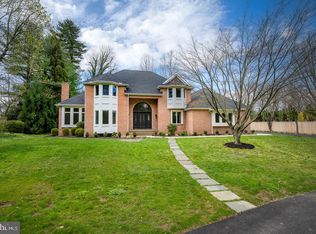 96 Chew Ln, Wayne, PA 19087