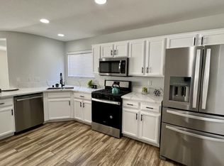 8036 Quilted Bear St, Las Vegas, NV 89143