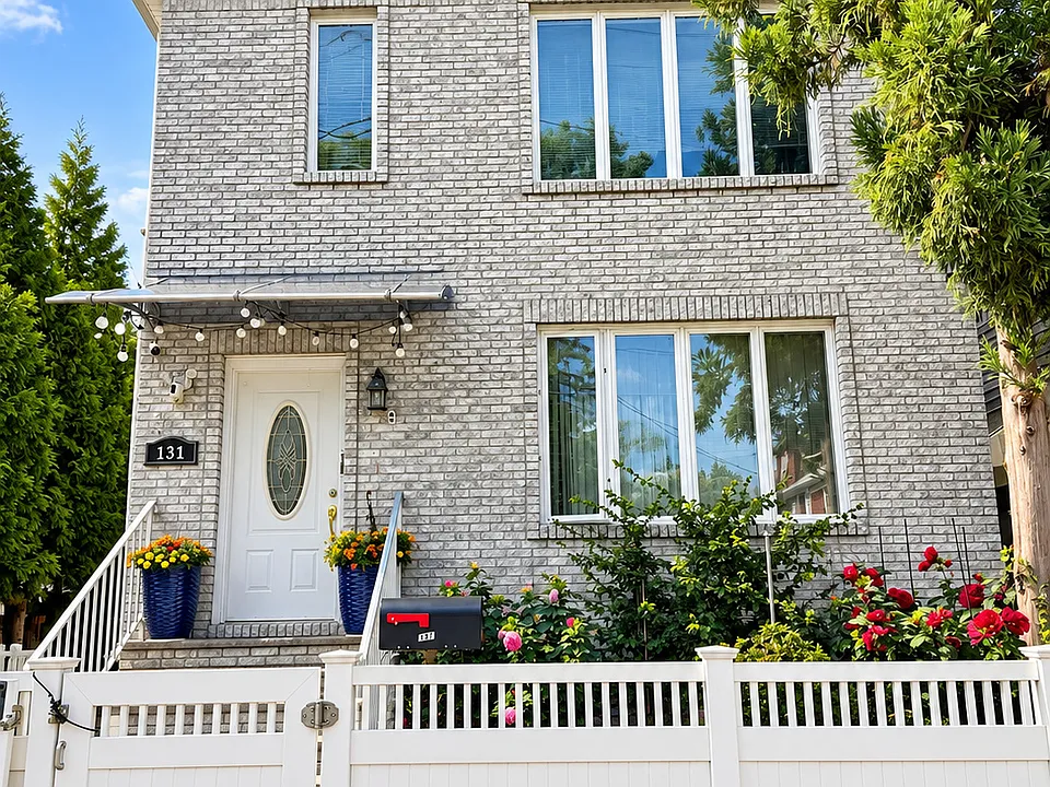 131 Ray St #1