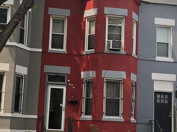 2nd image of 127 P St NW