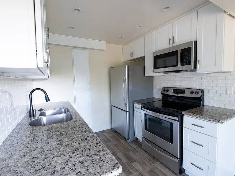 14342 126th Ave NE #A301 — Photo 6