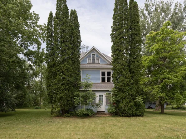 505 Douglas Ave, Carlos, MN 56319