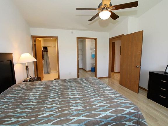 Master Bedroom 13x15