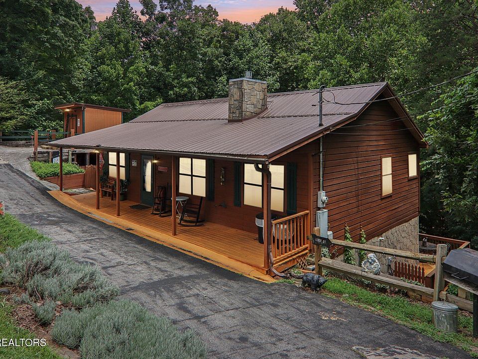 1st image of 2746 Easy St