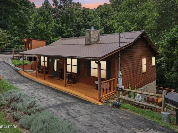 2746 Easy St, Sevierville, TN 37862