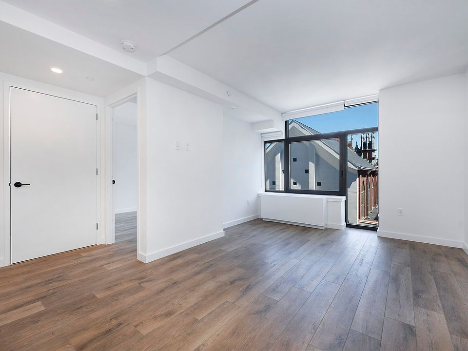 1st image of 251 W 117th St APT 2F