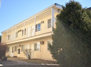 634 S Johnson St #7, Iowa City, IA 52240