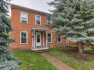 2760 Jackson St, Dubuque, IA 52001