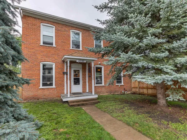 2760 Jackson St, Dubuque, IA 52001