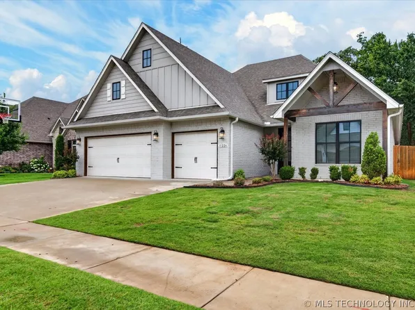 11226 S Tamarack St, Jenks, OK 74037