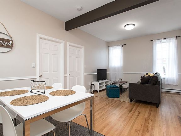 5th image of 372 Communipaw Ave APT 2R