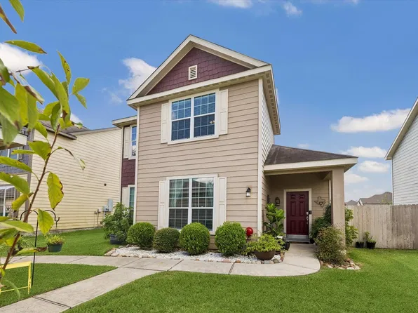 10885 S Lake Mist Ln, Willis, TX 77318
