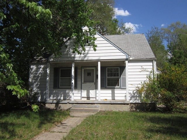 2nd image of 312 Garland Ave