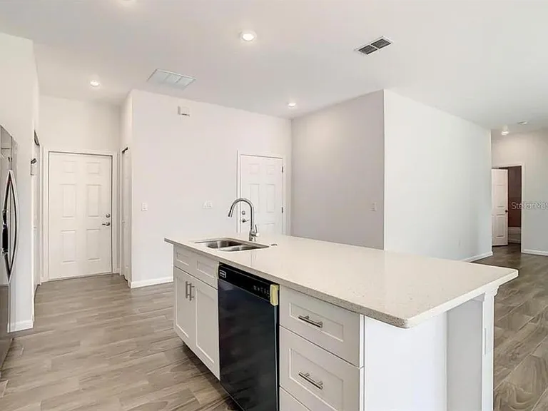 17000 SW 41st Ct — Photo 5
