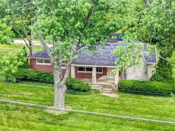 141 Grandview Dr, Lebanon, OH 45036