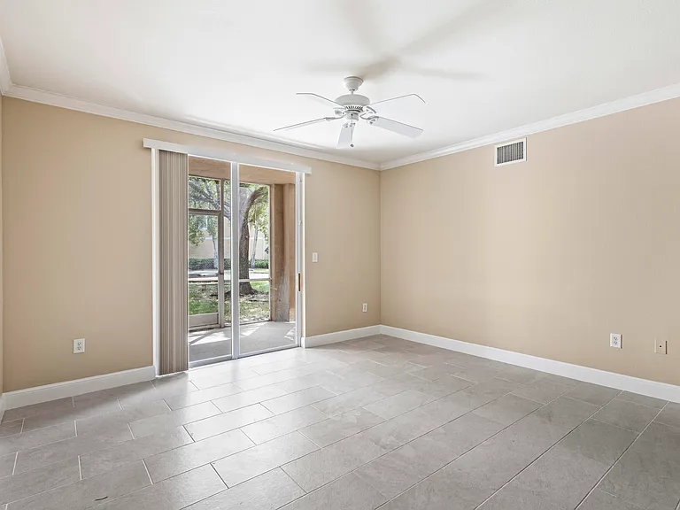 6450 Emerald Dunes Dr #103 — Photo 15