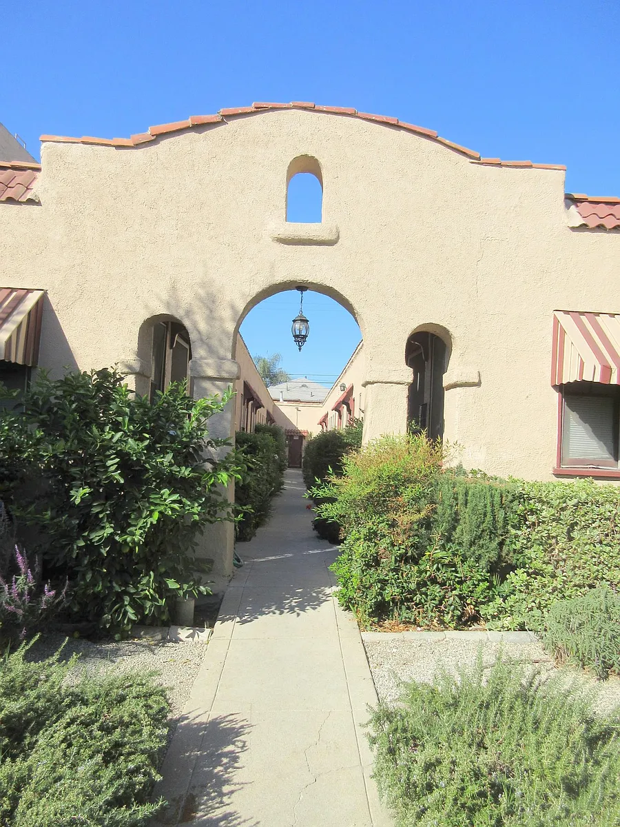 Building Photo - 1135 Lodi Pl #2/5
