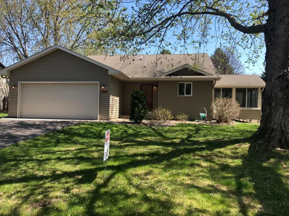 1478 Laurel Ave, Saint Paul Park, MN 55071