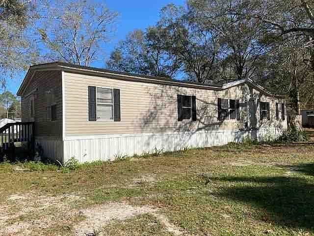 1st image of 145 SE Britt Pl