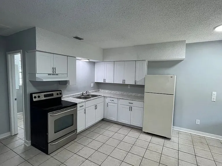 3187 Patsburg Pl — Photo 4