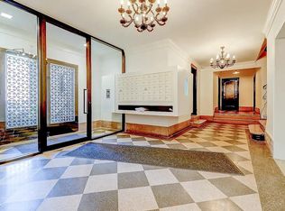 8216 34th Ave APT 1E, Flushing, NY 11372