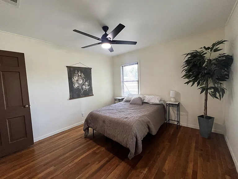 1519 S 43rd St — Photo 7