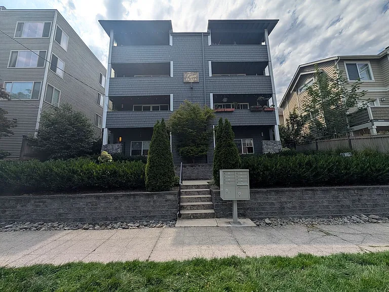 1729 18th Ave #201 — Photo 1