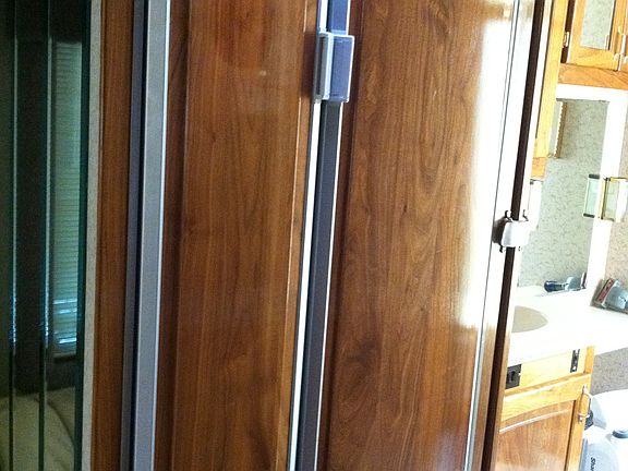 Two-door refrigerator