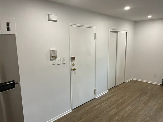 Rented by Douglas Elliman | media 20