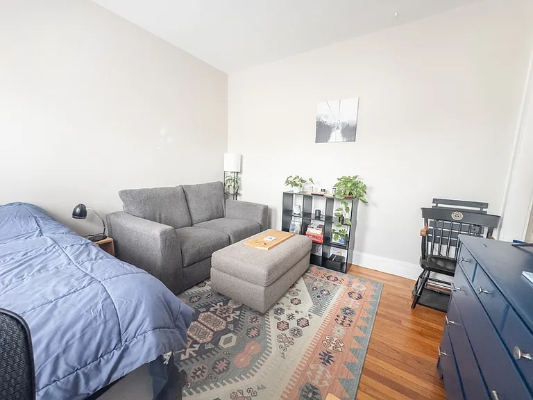 1572 Commonwealth Ave #12 — Photo 4