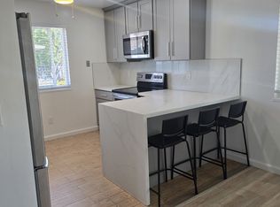 687 Grand Coulee Ave APT 4, Sunnyvale, CA 94087
