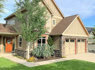 2806 Itani Dr, Moscow, ID 83843
