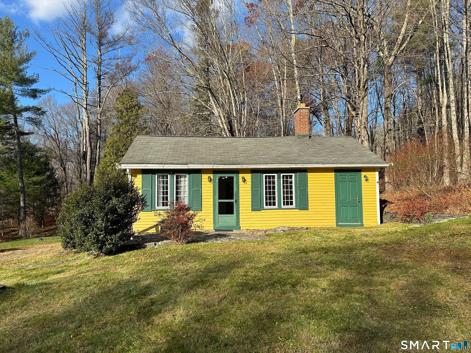 2 bed, 1.0 bath, 1024 sqft, $1,600 — Photo 1